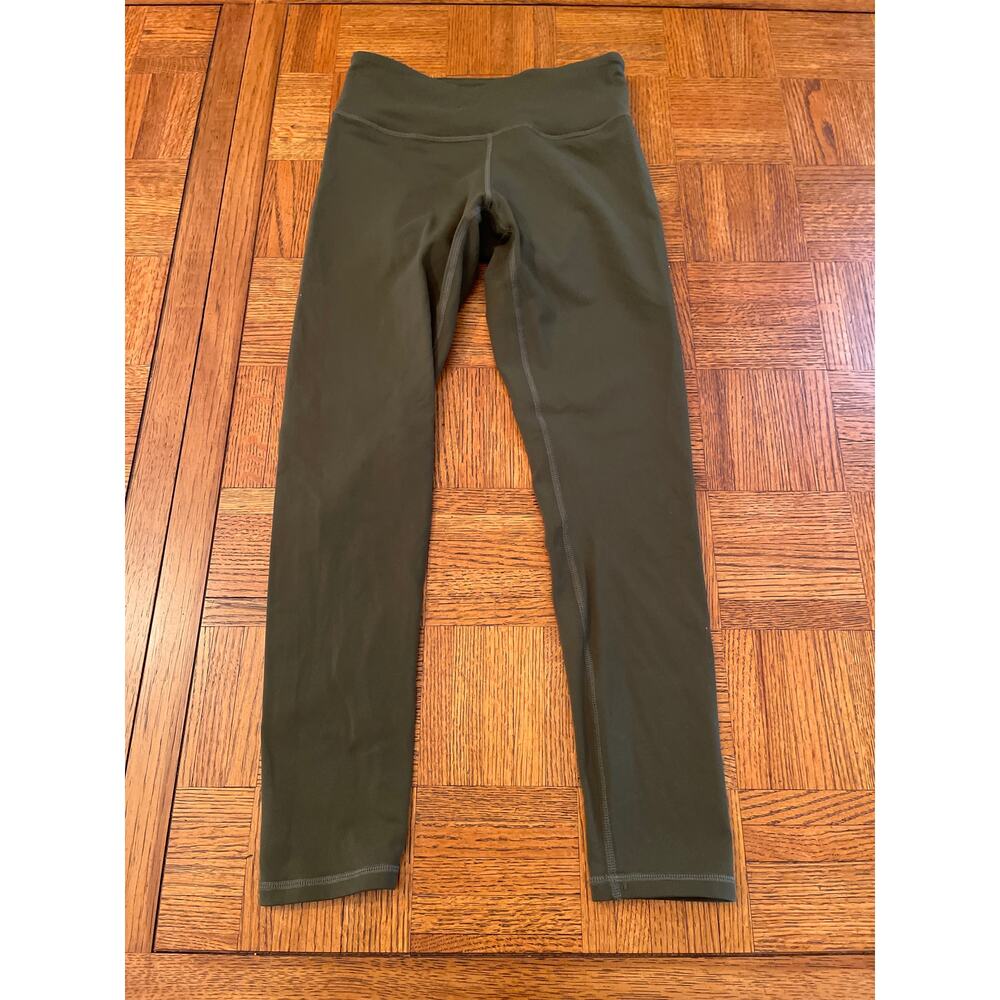 Born Primitive leggings size small